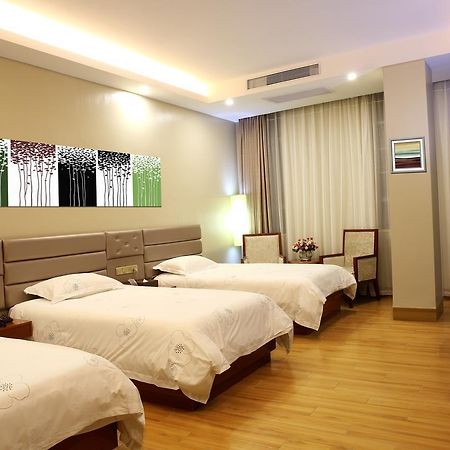 Guangzhou Tie Lv Hotel Екстериор снимка