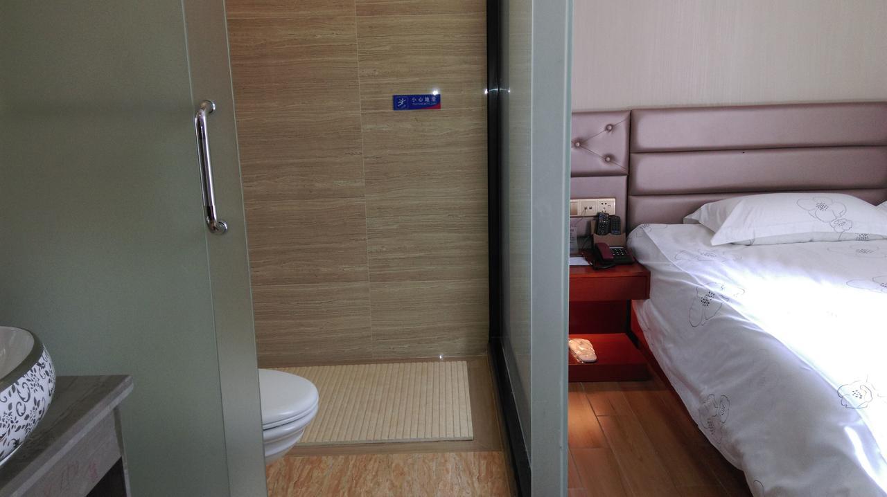 Guangzhou Tie Lv Hotel Екстериор снимка